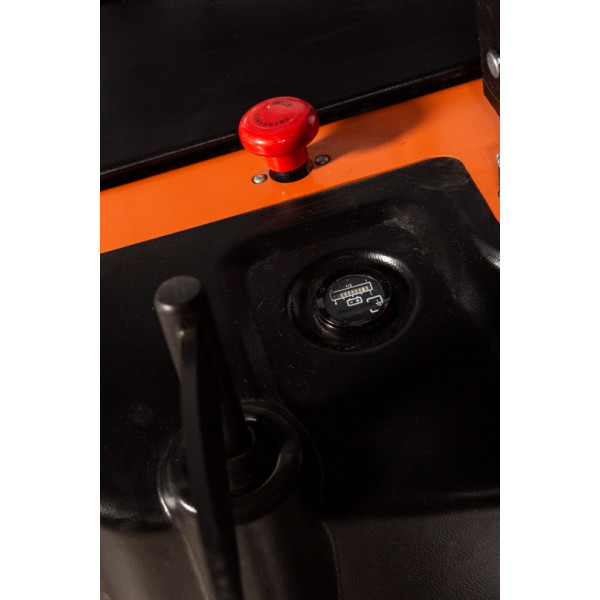 Штабелер электрический самоходный 1,6 т - 4,6 м Вилы: 1150 , АКБ Свинцово - кислотная, CL1646GP SIBLINE