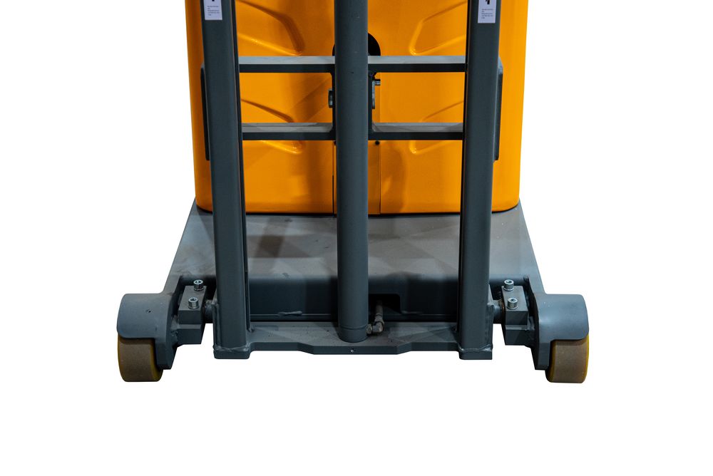 Штабелер самоходный 1,0 т 3,0 м XILIN CPD10W с наклоном мачты и противовесом 24/105 В/Ач