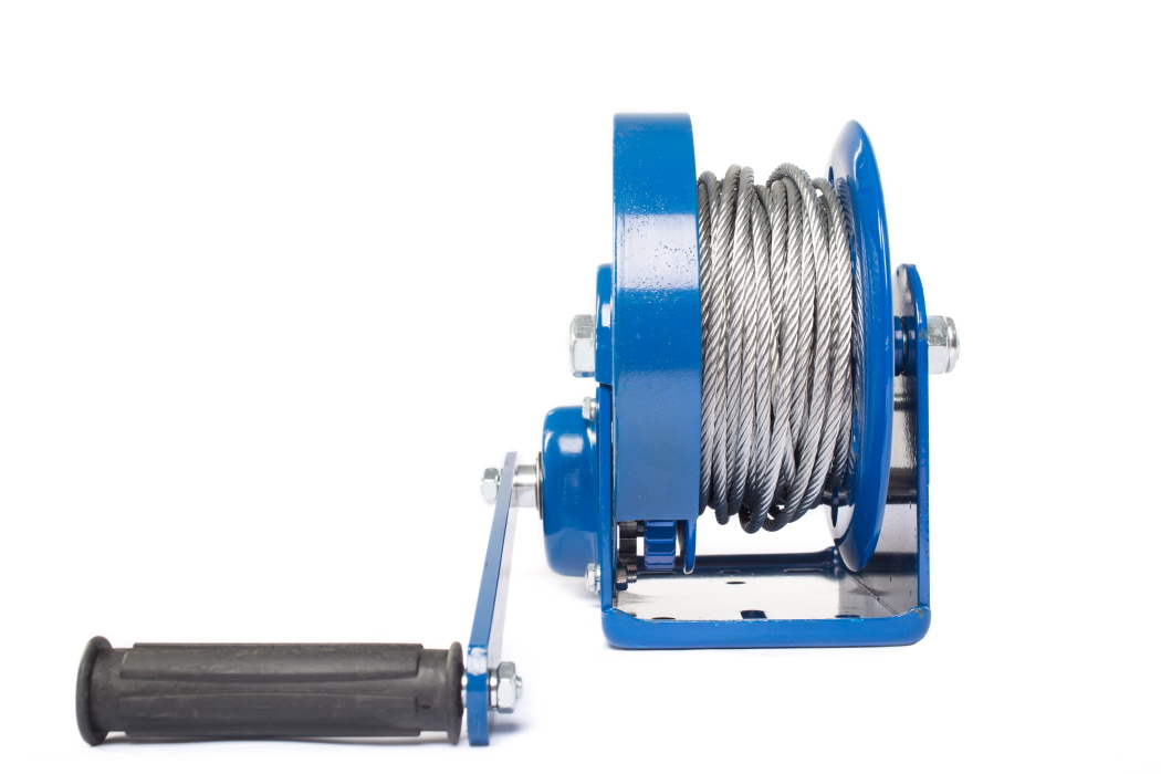 Лебедка ручная барабанная  с тросом 1170кг  10м стальной корпус TOR BHW