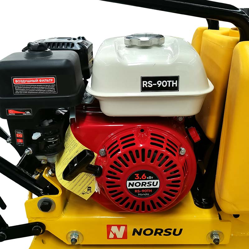 Виброплита бензиновая прямоходная NORSU RF-90TH (колесный комплект, бак для воды)