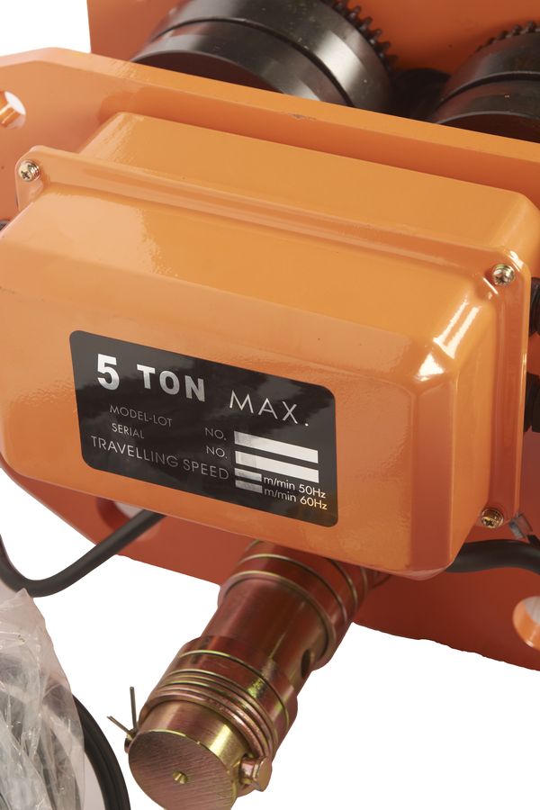 Таль передвижная с уменьшенной строительной высотой  5,0т  6м 380В электрическая цепная TOR HHBDSL-02