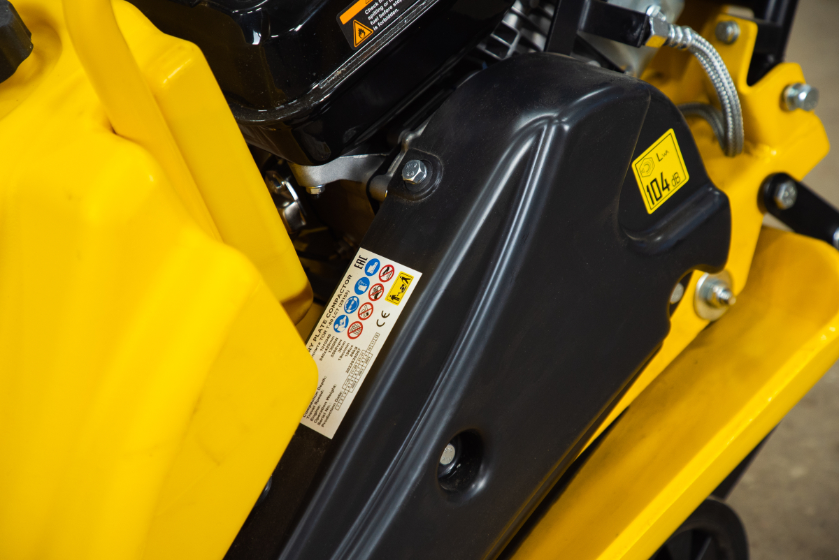 Виброплита 85 кг, 13кН (LCT) бак, коврик, колесный комплект TOR T-80