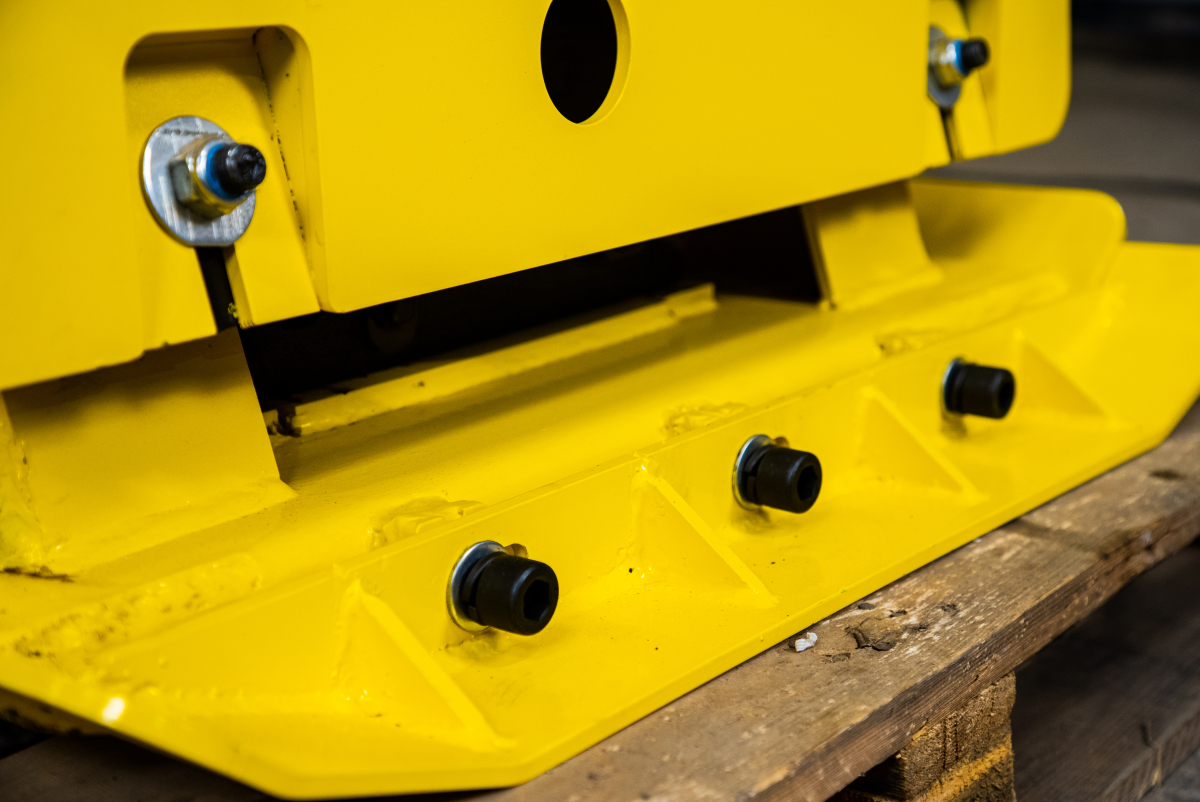 Виброплита реверсивная 235 кг, 30кН дизельная TOR C-330