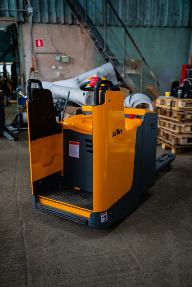 Тележка электрическая 2000 кг 1150 мм XILIN CBD20L с закрытой платформой 24/280 В/Ач