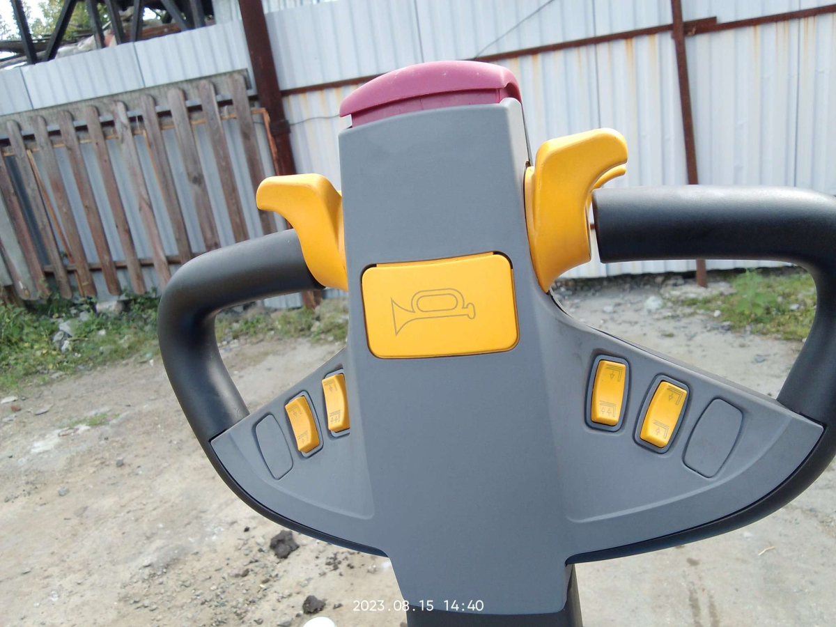 Штабелер самоходный 2,0 т 6,2 м TOR ES20T4 24/210 В/Ач ЭУР, Curtis, H-мачта (с платформой)