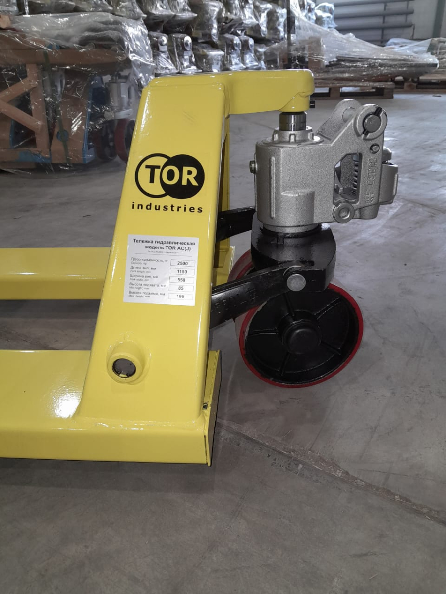 Тележка гидравлическая 2500 кг 1150 мм полиуретановые колеса TOR AC (серия J)