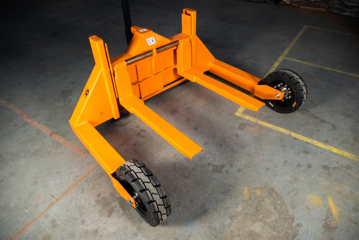 Тележка гидравлическая для бездорожья 1500 кг 800 мм резиновые колеса TOR RHW