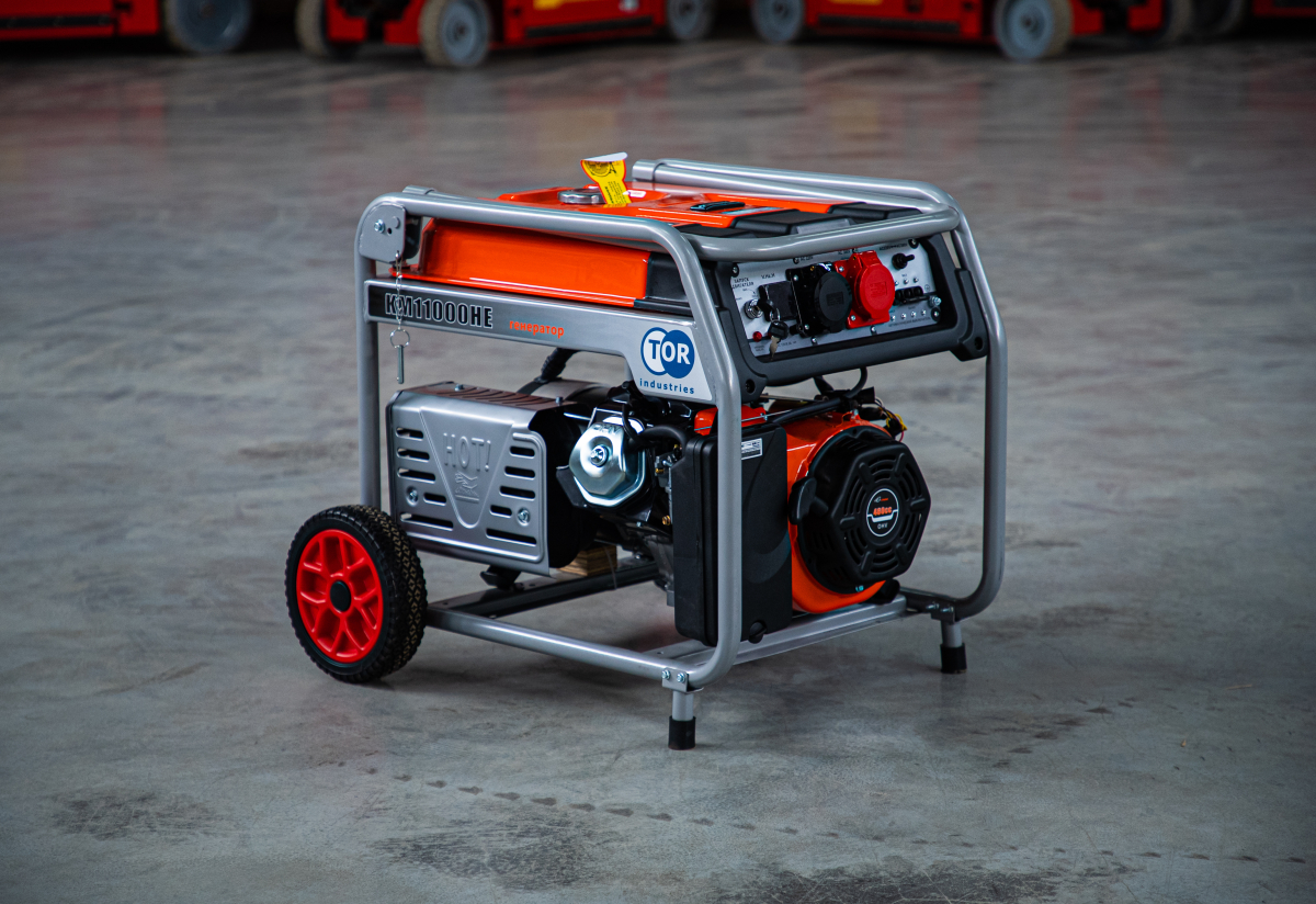 Генератор бензиновый 8,0 кВт 220В/380В с электростартером TOR KM11000HE