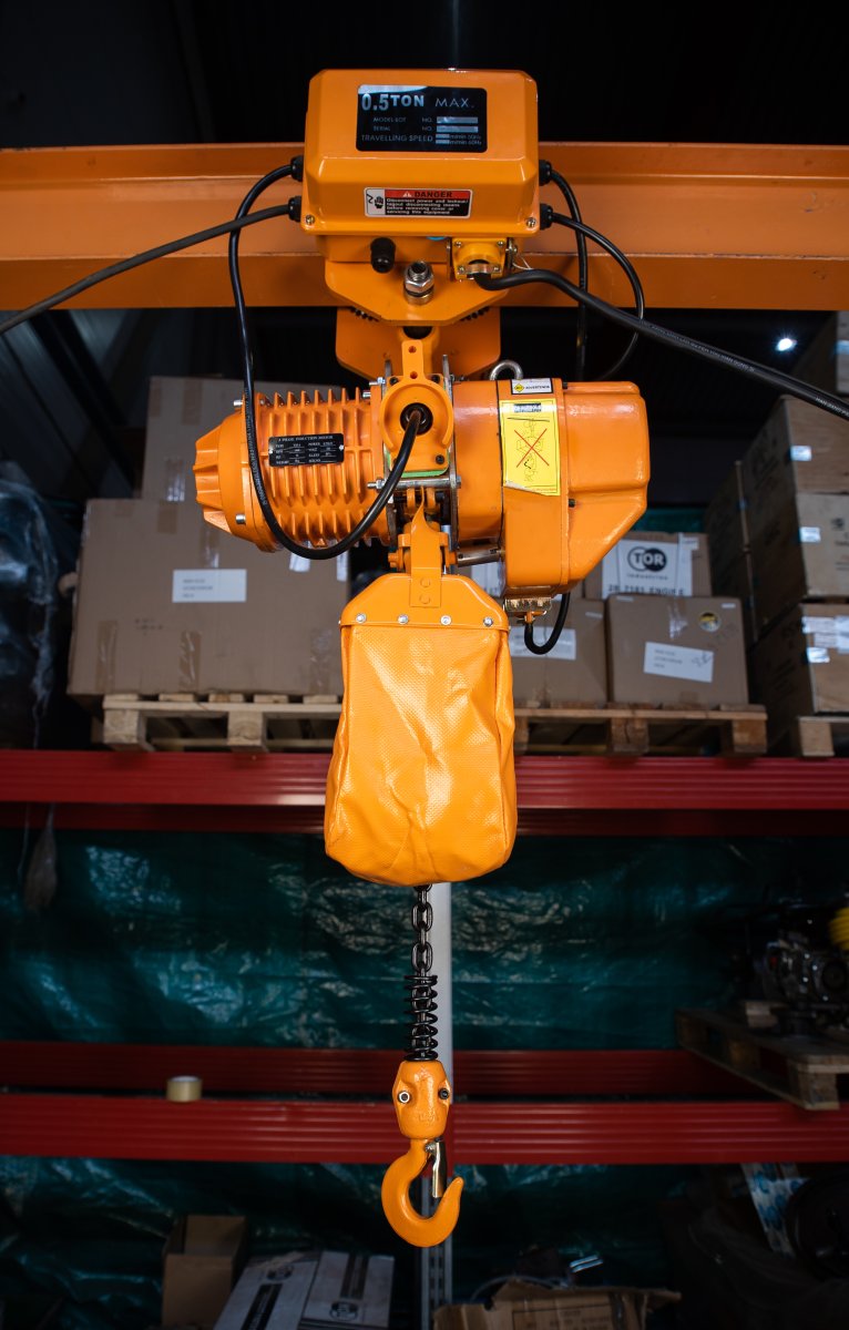 Таль стационарная  0,5т  6м 380В электрическая цепная TOR HHBD-01