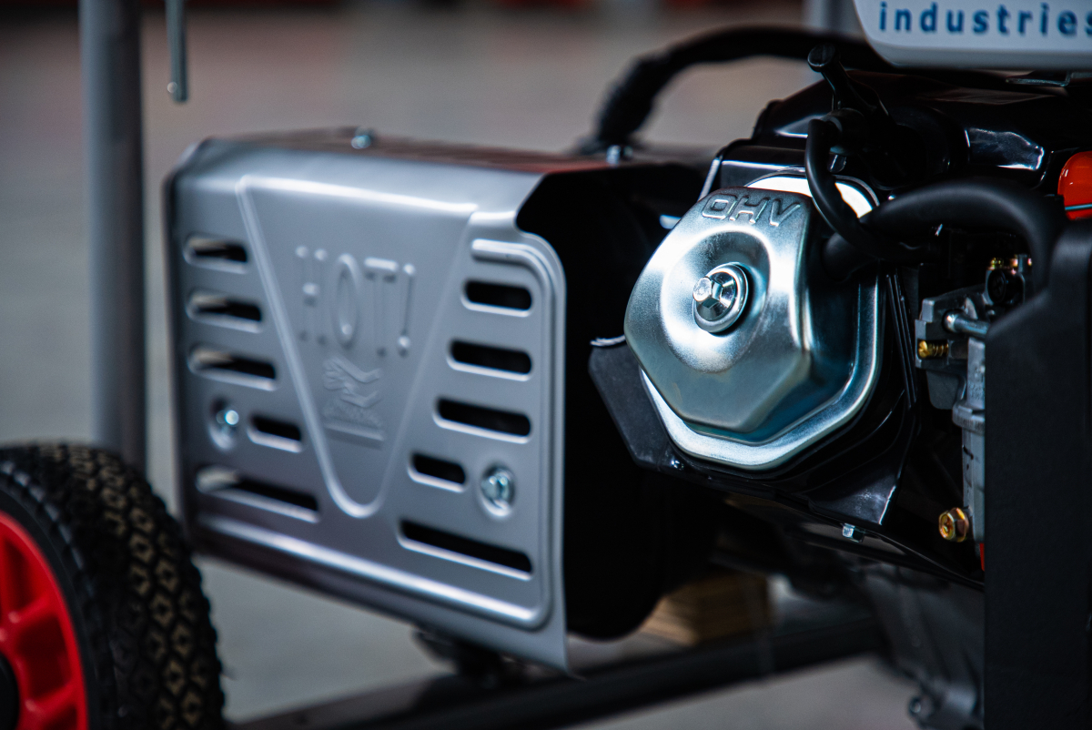 Генератор бензиновый 8,0 кВт 220В/380В с электростартером TOR KM11000HE