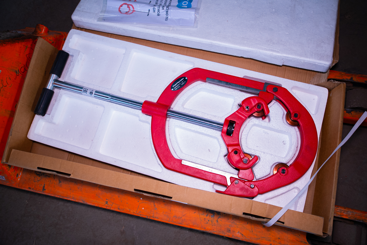 Труборез с хомутной защелкой TOR GH8S для стальных труб 6- 8