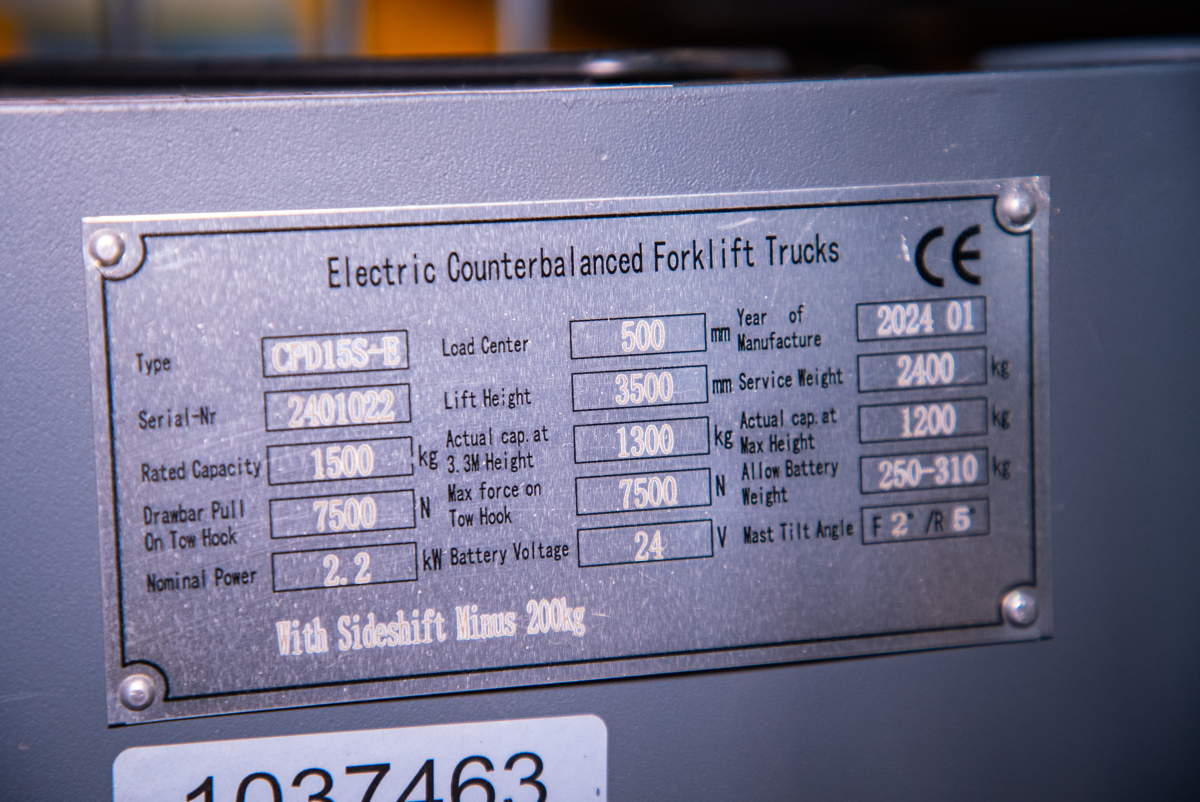 Погрузчик электрический трехопорный XILIN 1,5 т 3,5 м CPD15S-E сайдшифт
