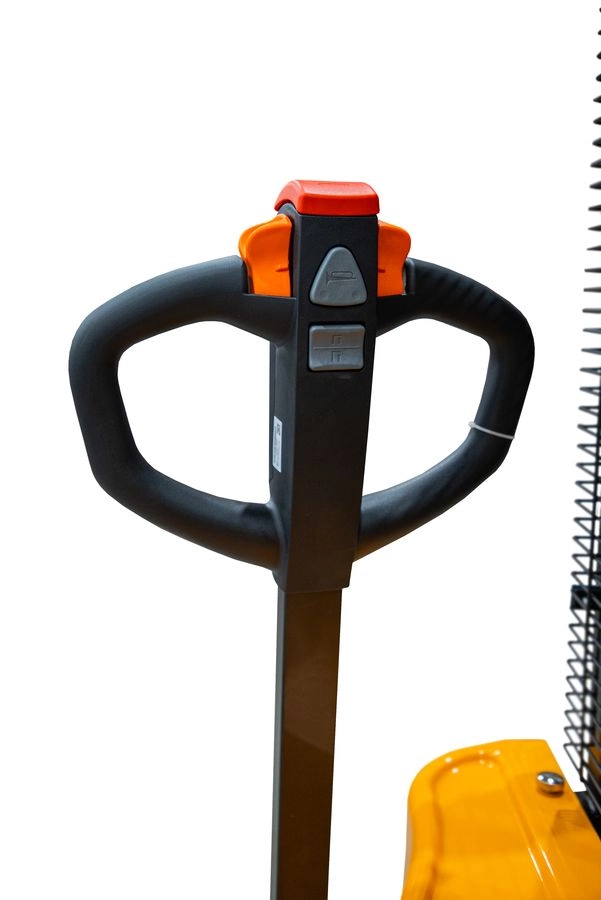 Штабелер самоходный 1,2 т 3,0 м TOR CQDA1230-EL 24/65 В/Ач (сопровождаемый)